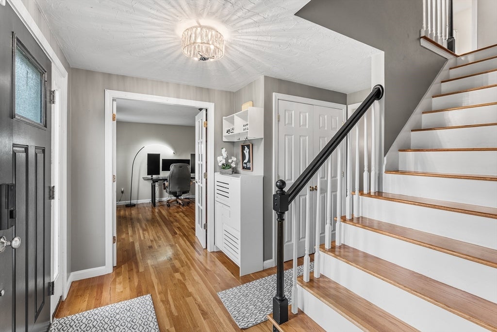 16 Jasmine Rd, Medway, MA Photo #2