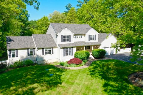 24 Nestlenook Dr Middleboro MA 02346