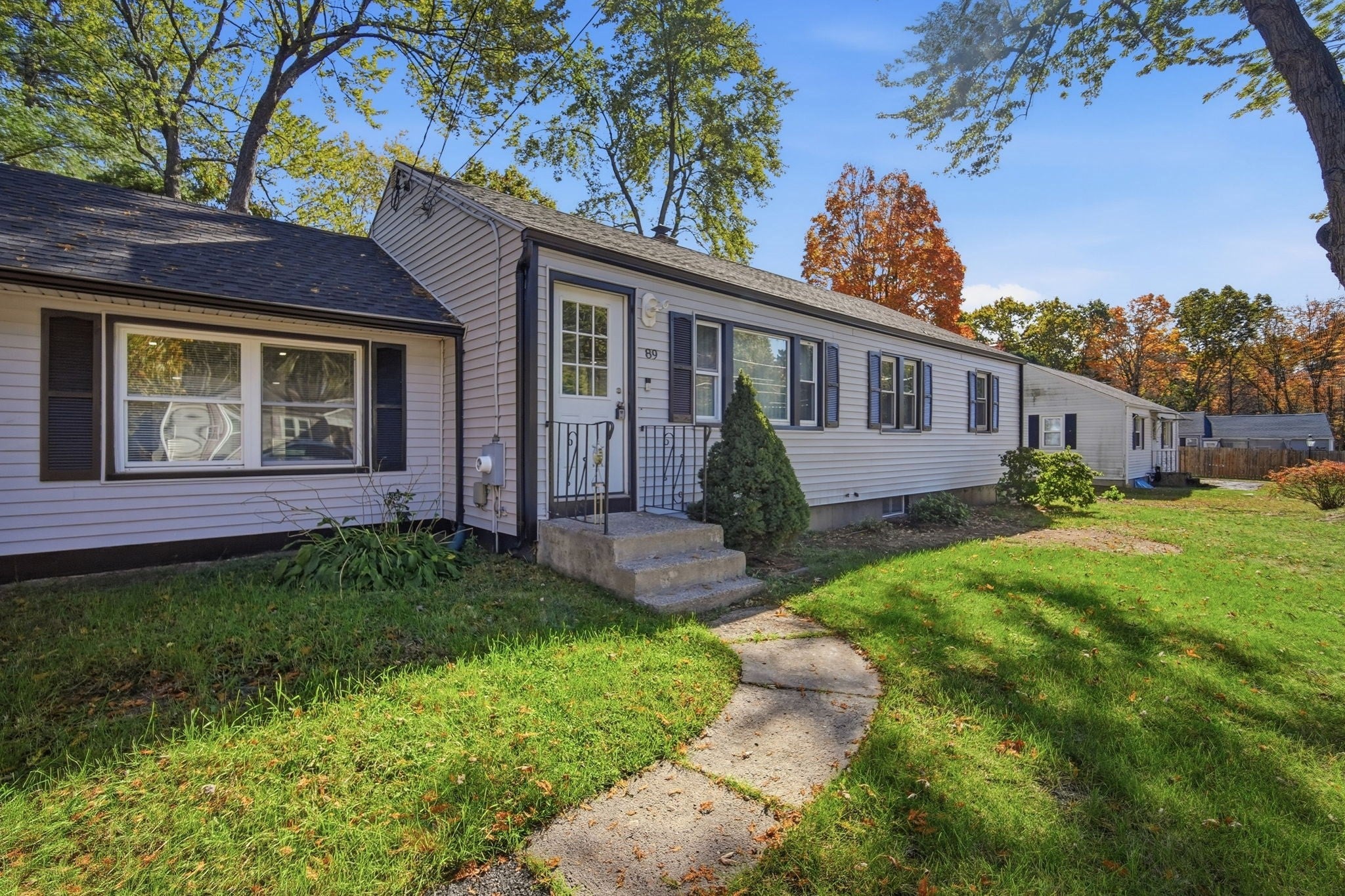 89 Juniper Dr, Springfield, MA Photo #3
