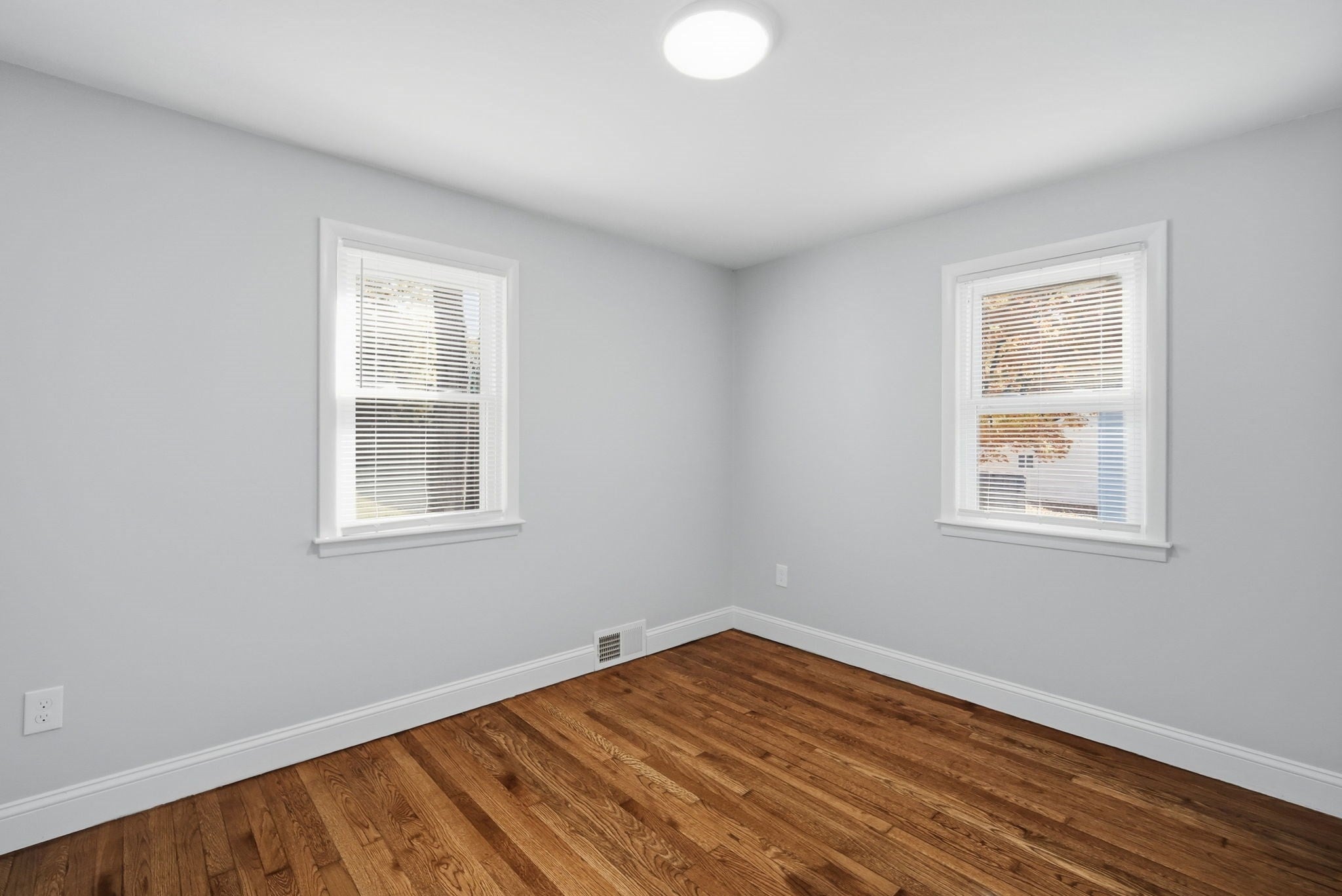 89 Juniper Dr, Springfield, MA Photo #21