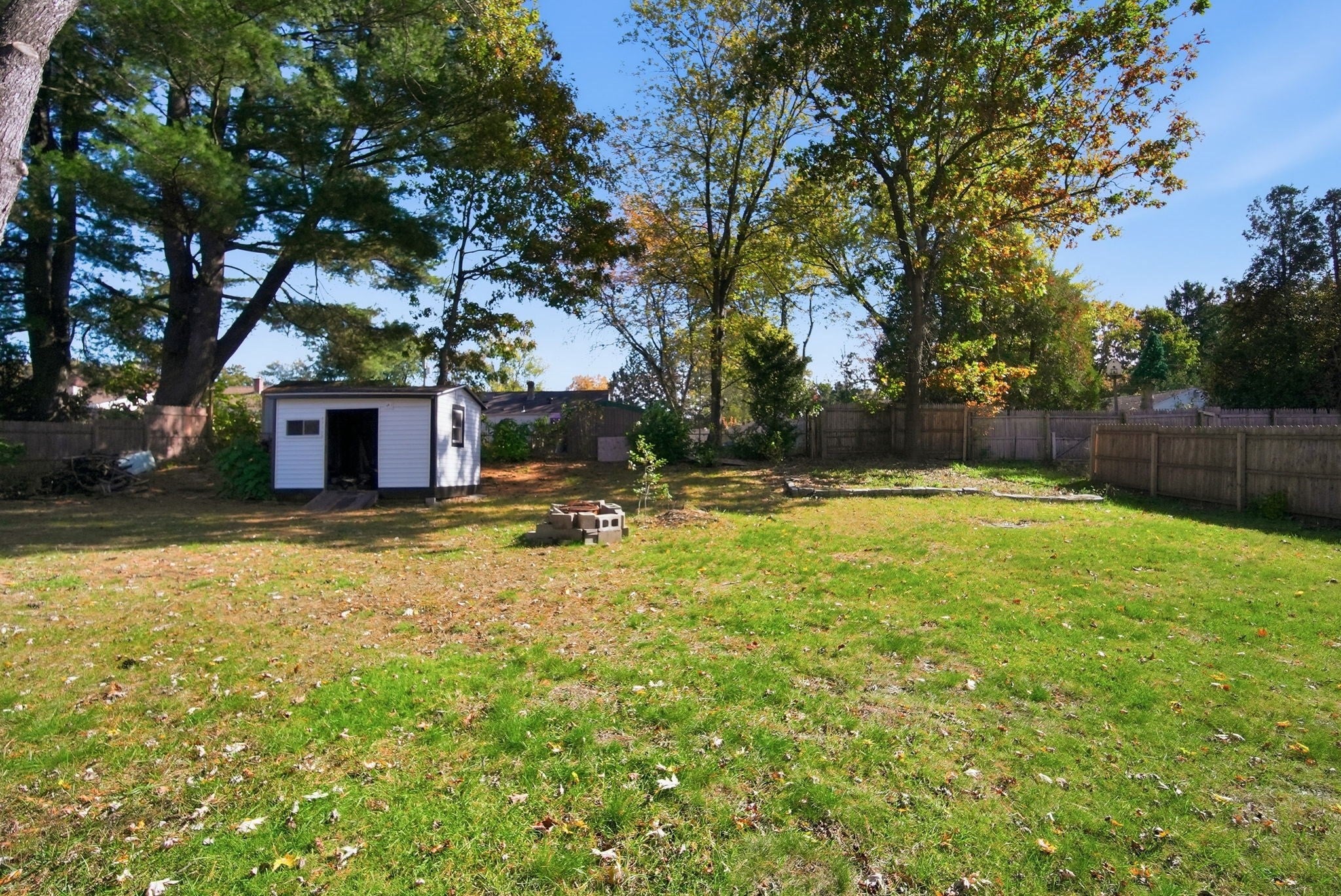 89 Juniper Dr, Springfield, MA Photo #33