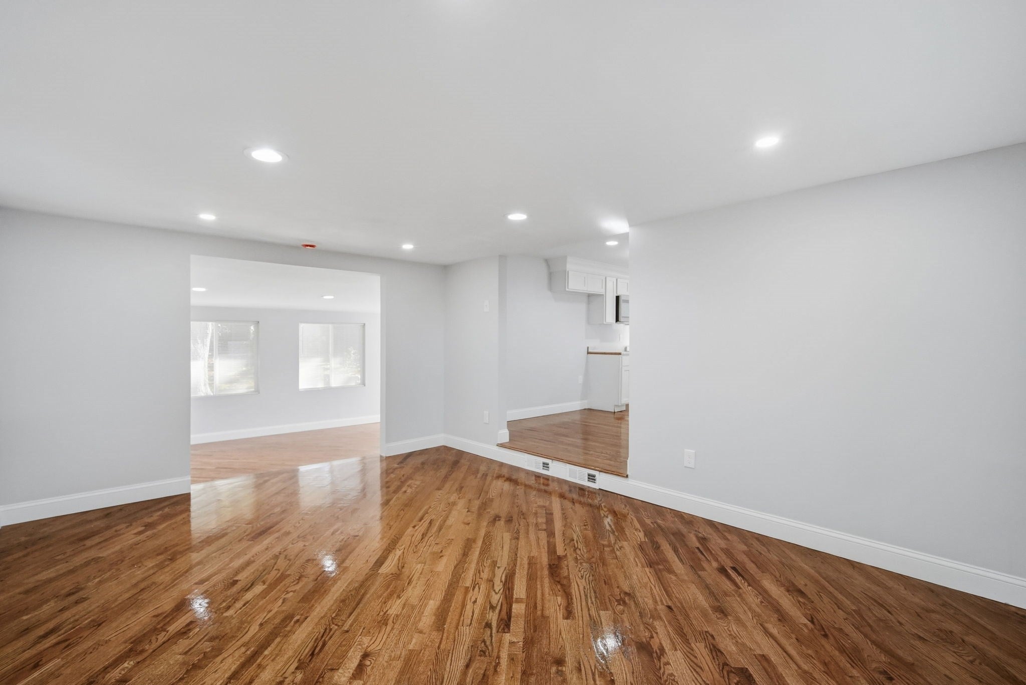 89 Juniper Dr, Springfield, MA Photo #17