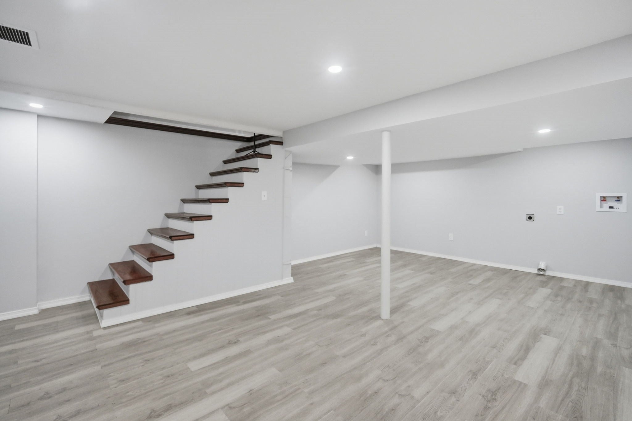 89 Juniper Dr, Springfield, MA Photo #29
