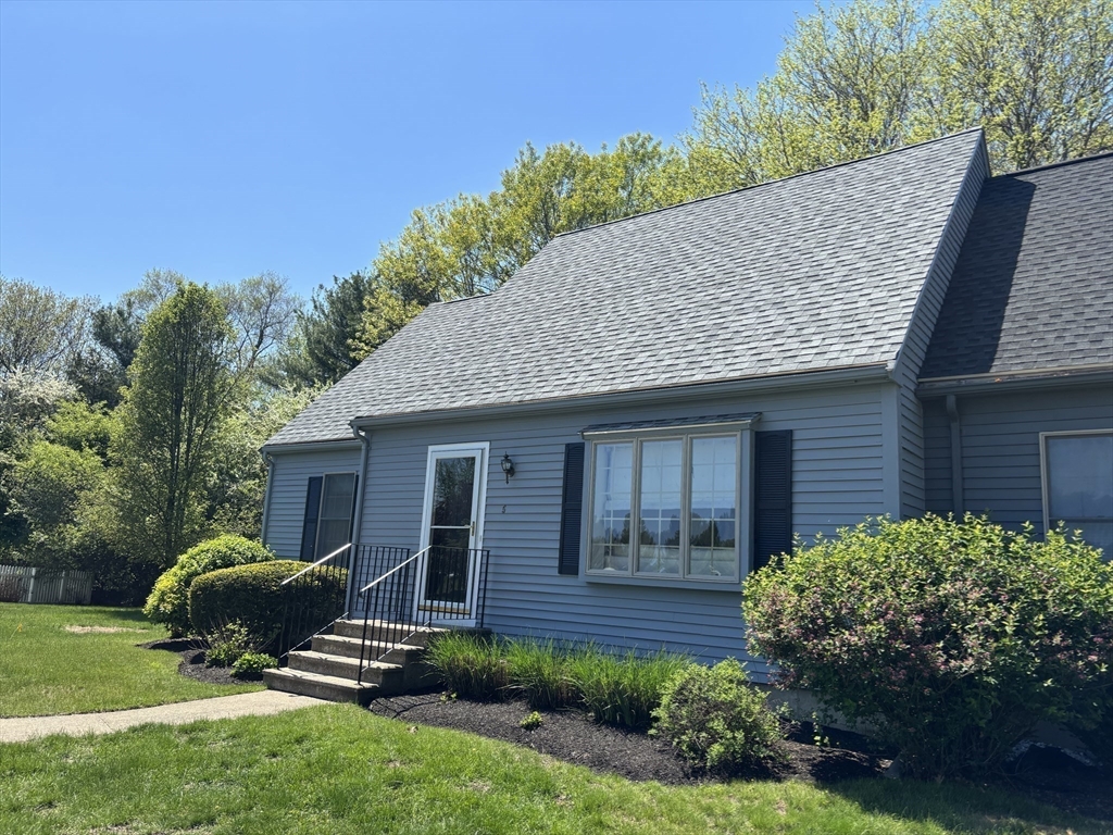 5 Andrews Farm Rd