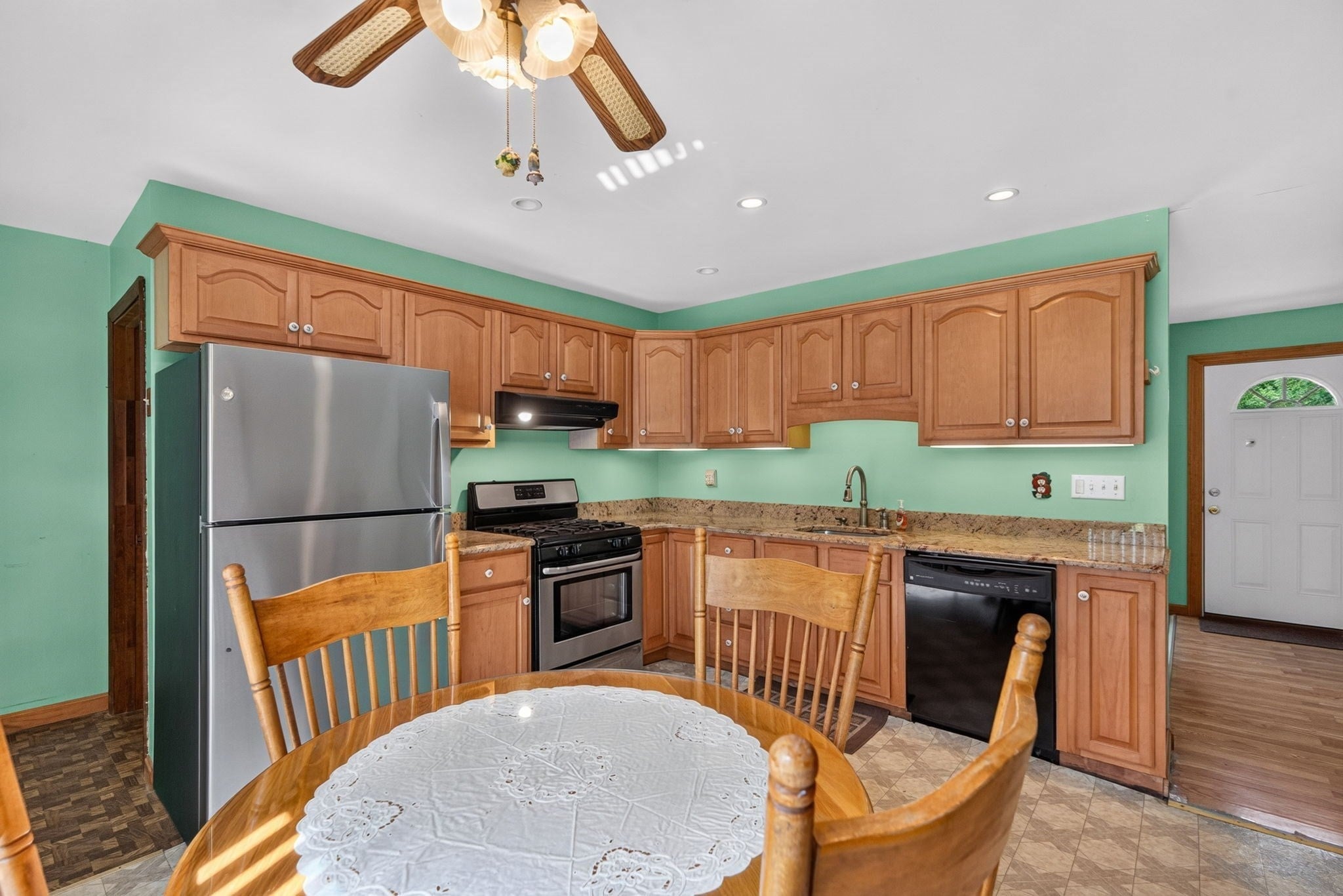 37 Chipaway Rd, Freetown, MA, 37 Chipaway Rd, Freetown, MA Photo #6