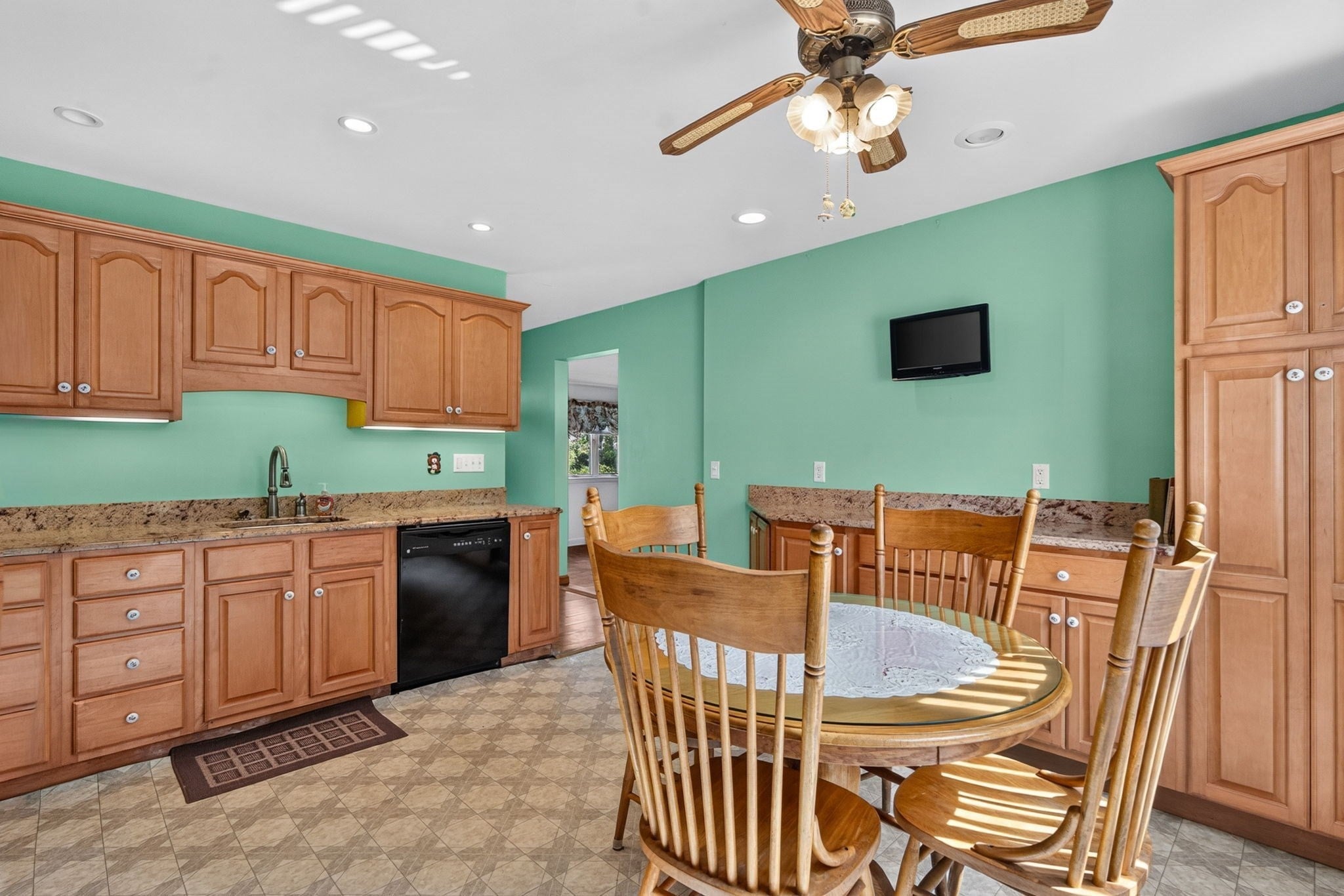37 Chipaway Rd, Freetown, MA, 37 Chipaway Rd, Freetown, MA Photo #7