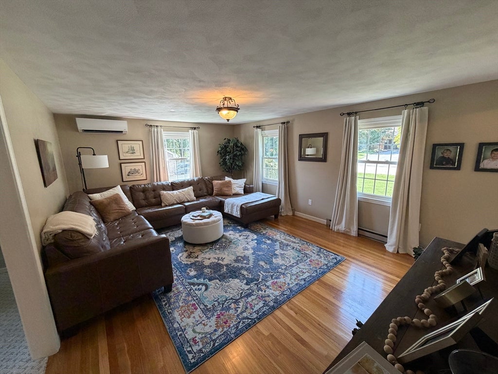 4 Robertson Rd, Auburn, MA, 4 Robertson Rd, Auburn, MA Photo #19