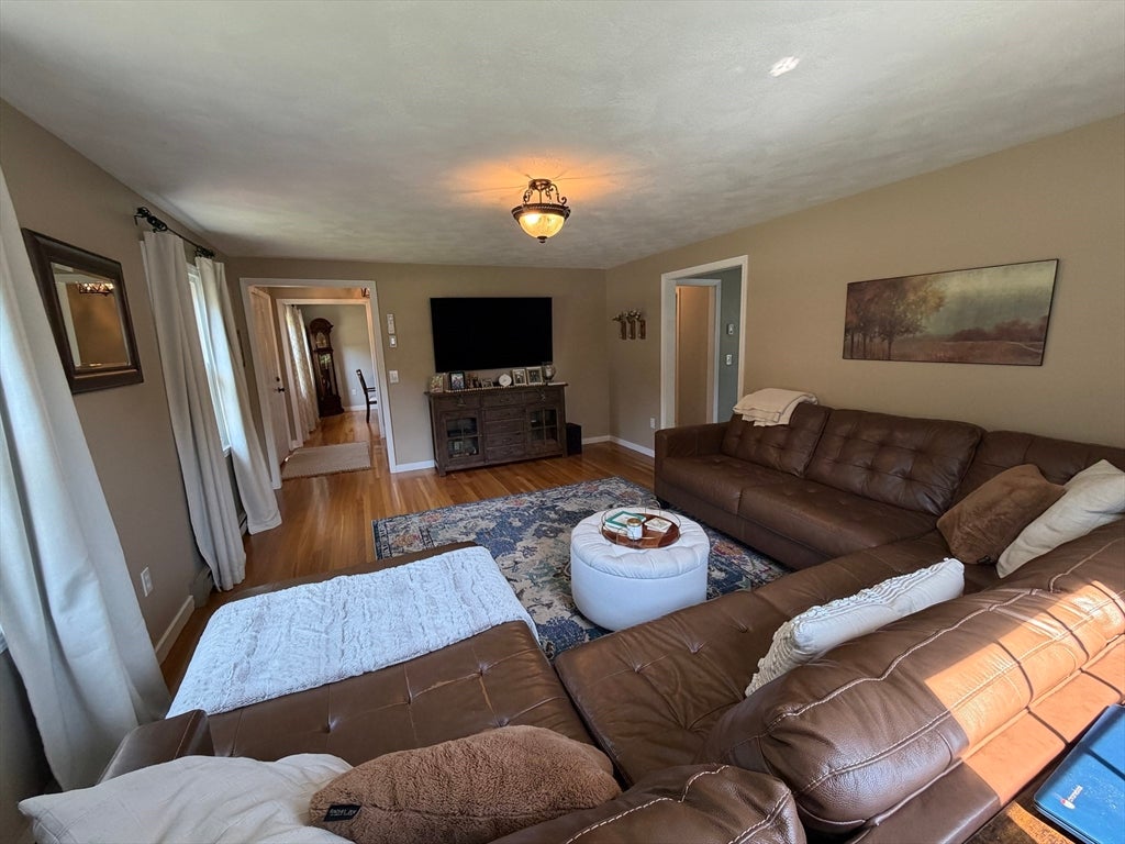 4 Robertson Rd, Auburn, MA, 4 Robertson Rd, Auburn, MA Photo #21