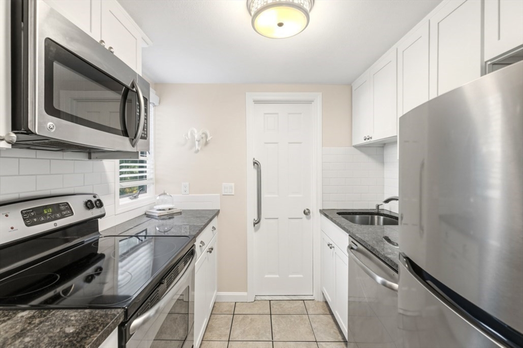 7 Longbow Circle, Lynnfield, MA, 7 Longbow Circle, Lynnfield, MA Photo #31