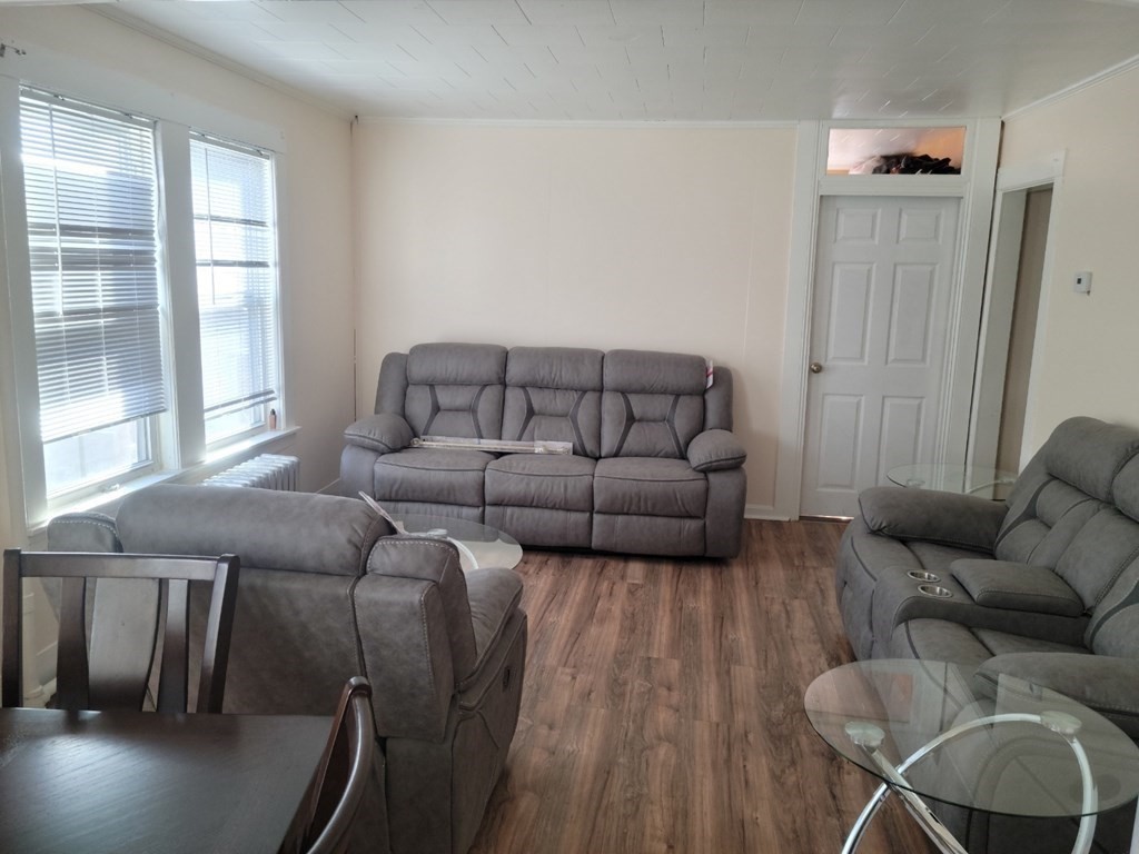 19 Heath St