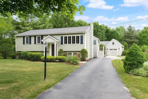72 Scotland St Hingham MA 02043