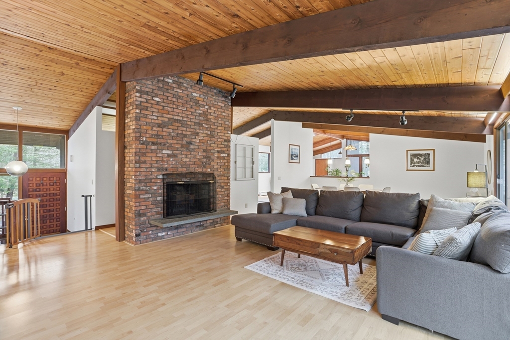 384 River Road