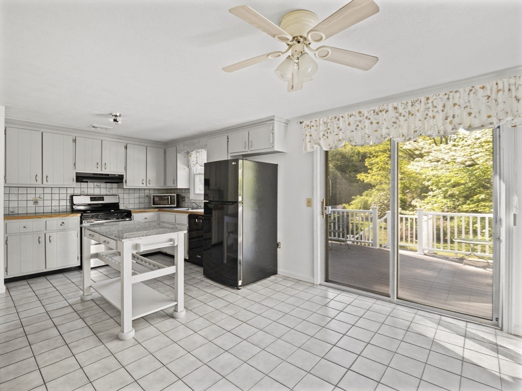 320 Pleasant St.