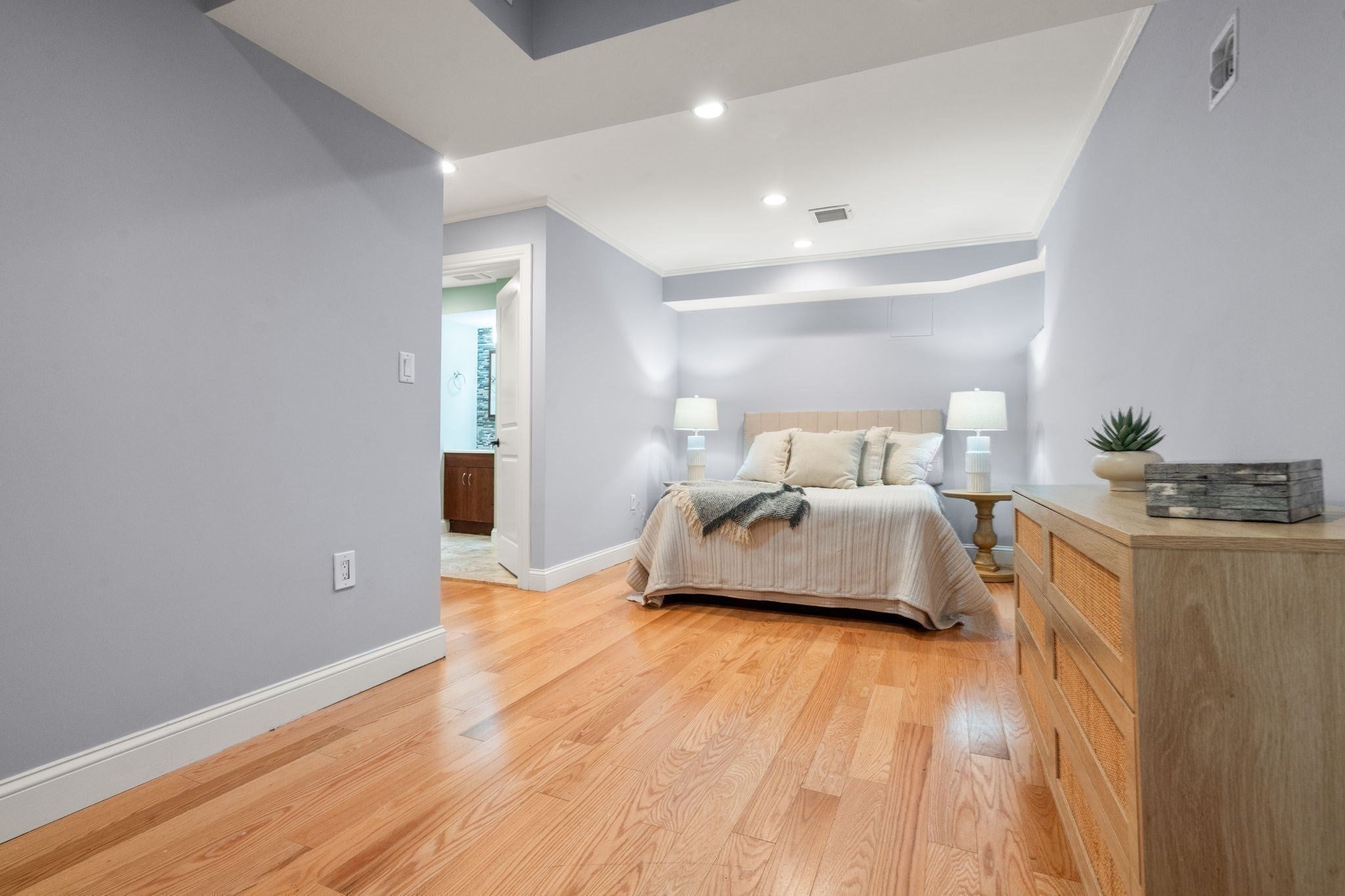 116 Pleasant St #B, Brookline, MA, 116 Pleasant St #B, Brookline, MA Photo #8
