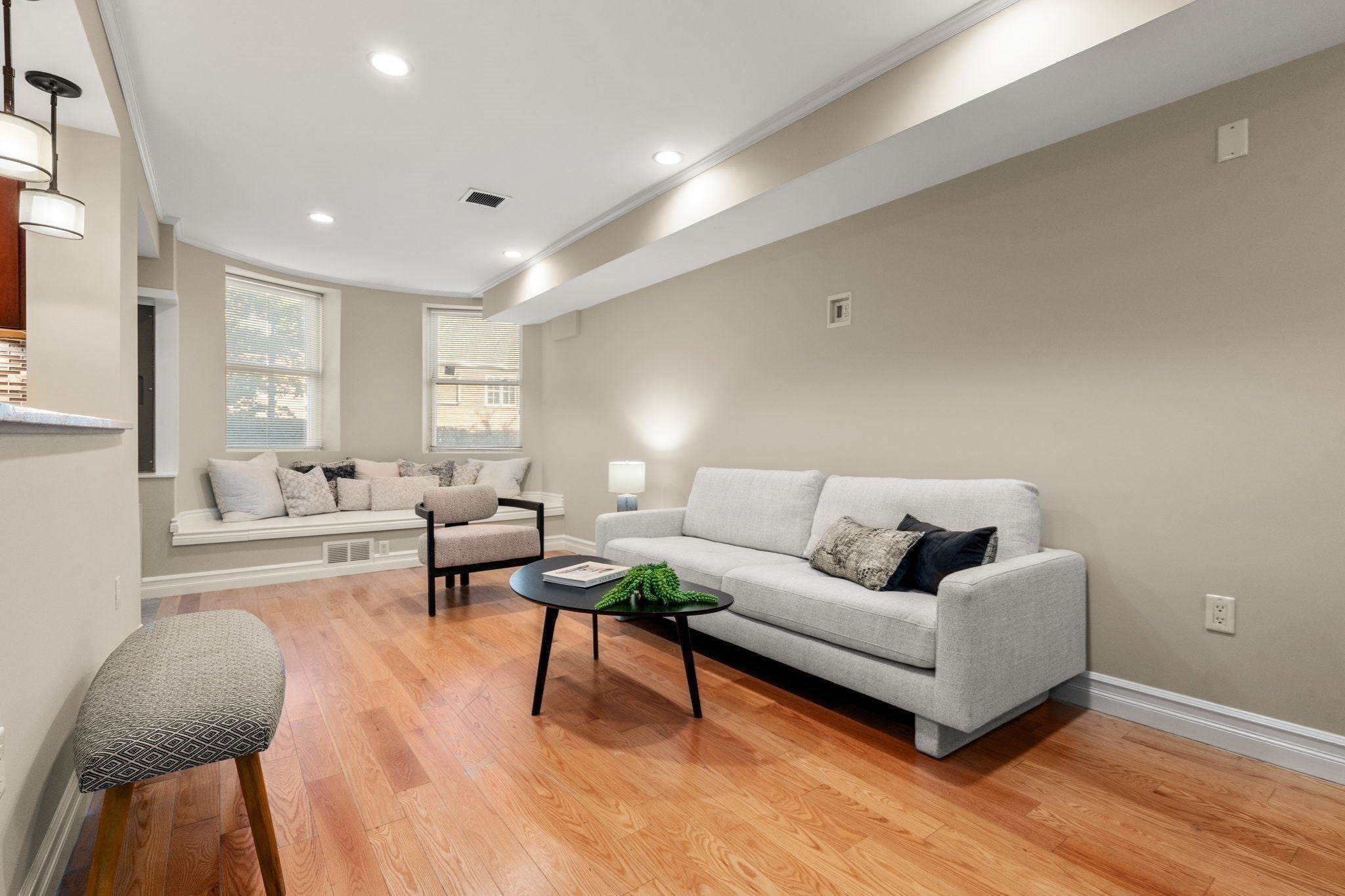 116 Pleasant St B
