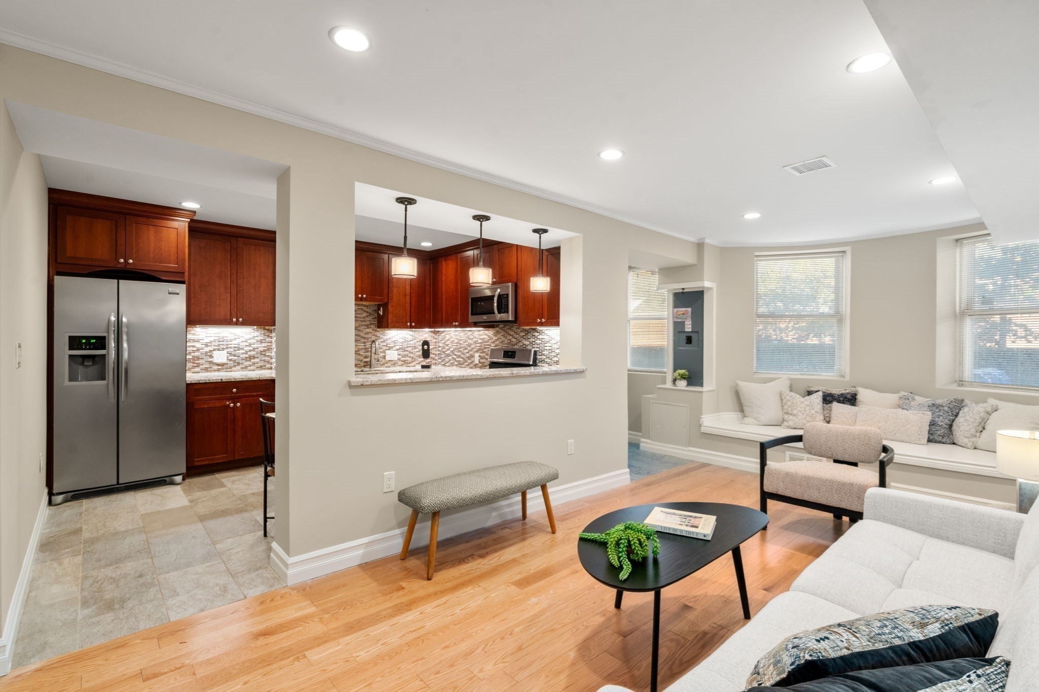 116 Pleasant St #B, Brookline, MA, 116 Pleasant St #B, Brookline, MA Photo #1