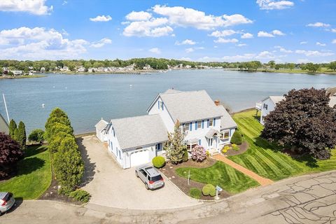 9 Jacobs Lndg Danvers MA 01923