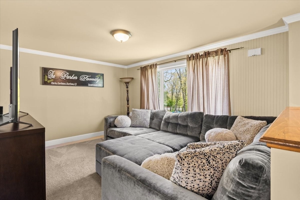 20 Ascension St, Blackstone, MA Photo #10