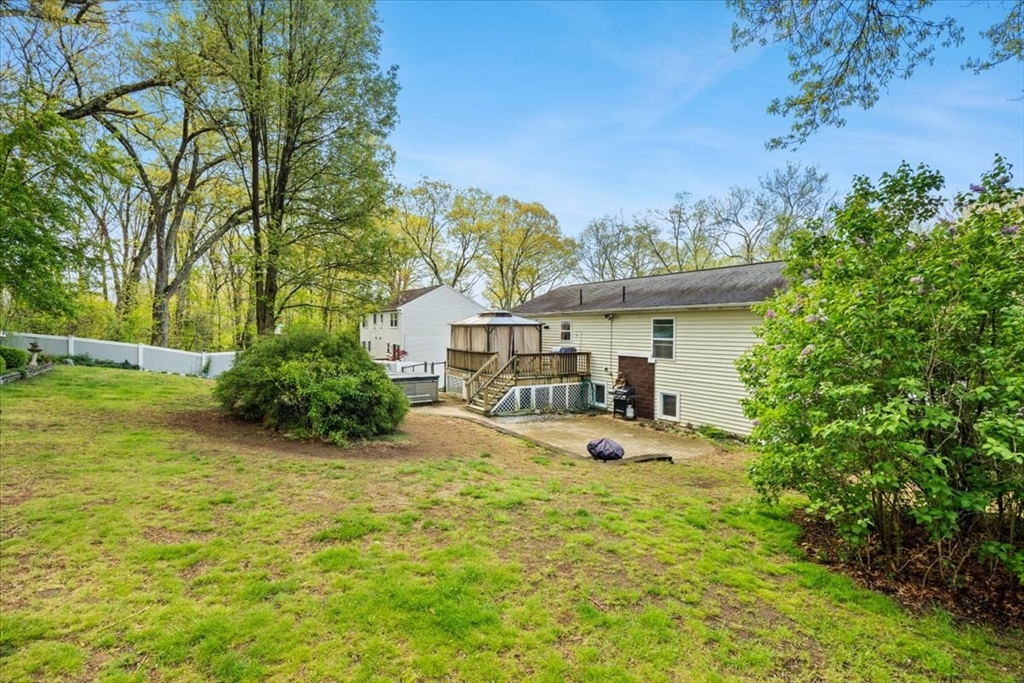 20 Ascension St, Blackstone, MA Photo #8