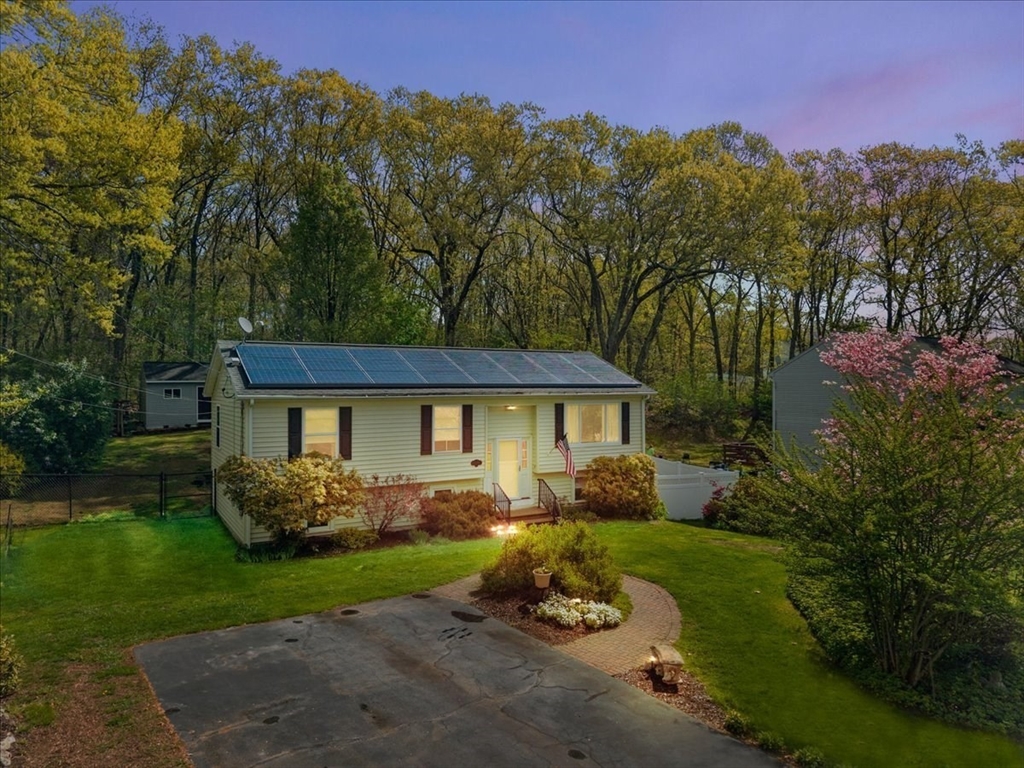 20 Ascension St, Blackstone, MA Photo #2