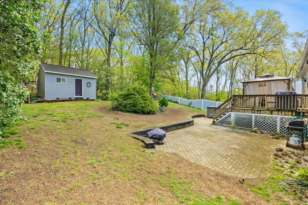 20 Ascension St, Blackstone, MA Photo #6