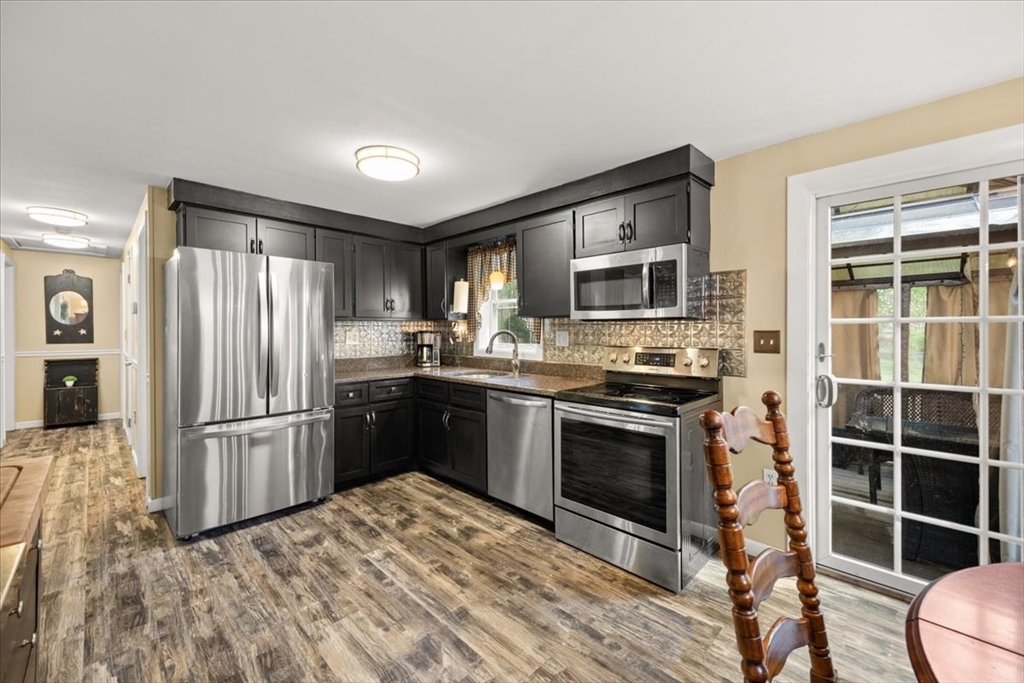 20 Ascension St, Blackstone, MA Photo #17