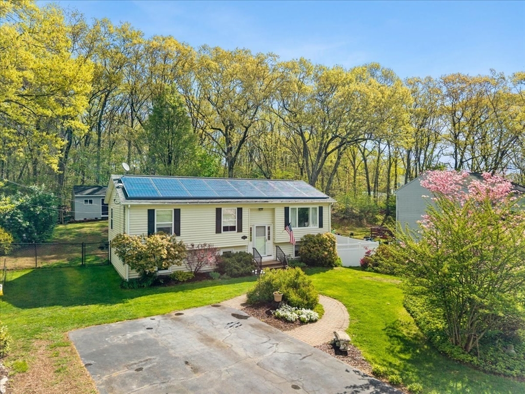 20 Ascension St, Blackstone, MA Photo #1