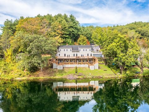 286 Grove St 286 Clinton MA 01510