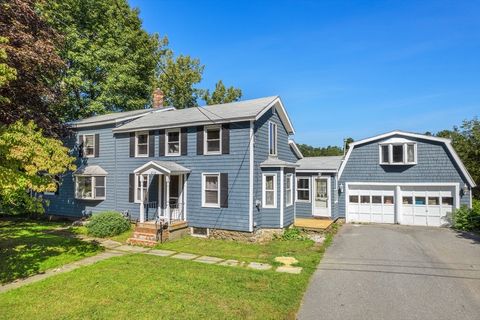 210 River Rd Lowell MA 01852
