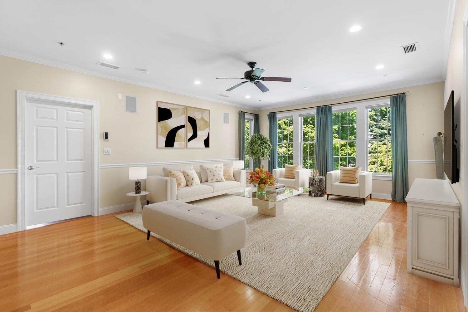 106 Washington St 23, Quincy MA 02169
