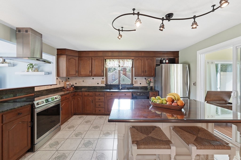98 Mclean Parkway, Ludlow, MA, 98 Mclean Parkway, Ludlow, MA Photo #7
