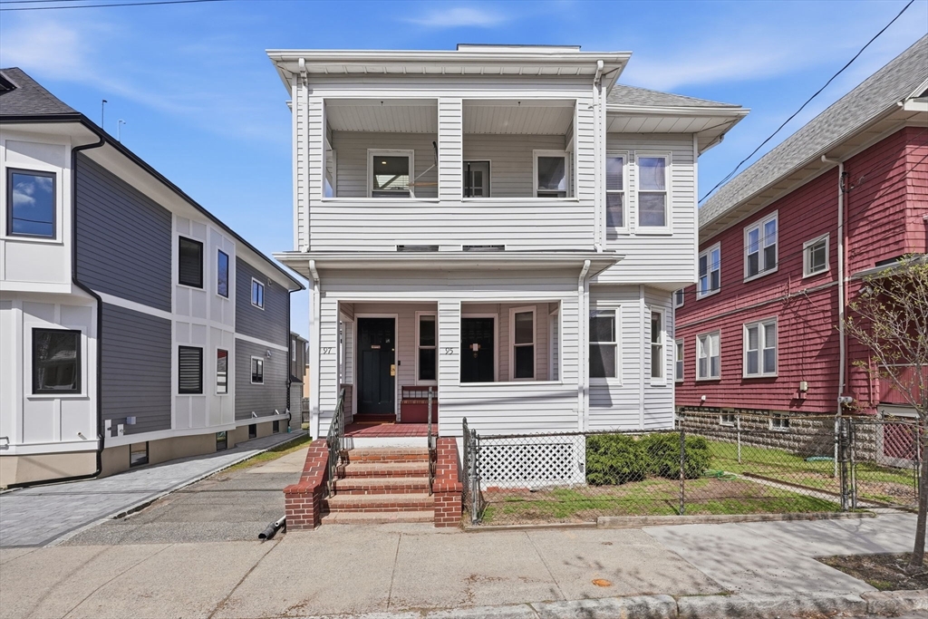 95-97 Capen St