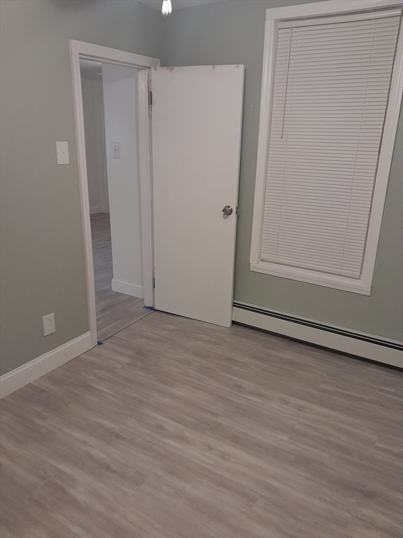 206 Paris St 2