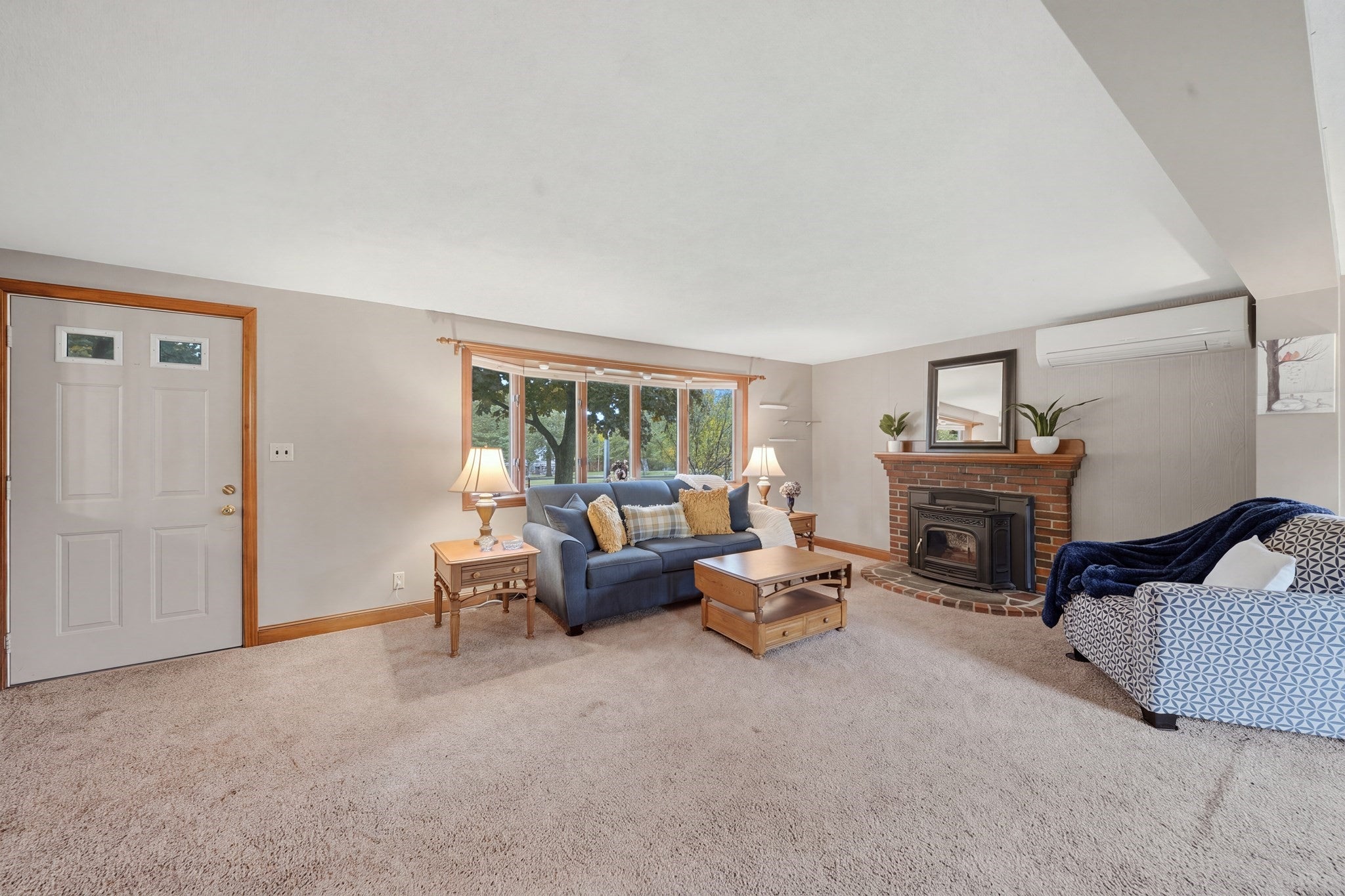 672 Shawsheen St, Tewksbury, MA, 672 Shawsheen St, Tewksbury, MA Photo #4