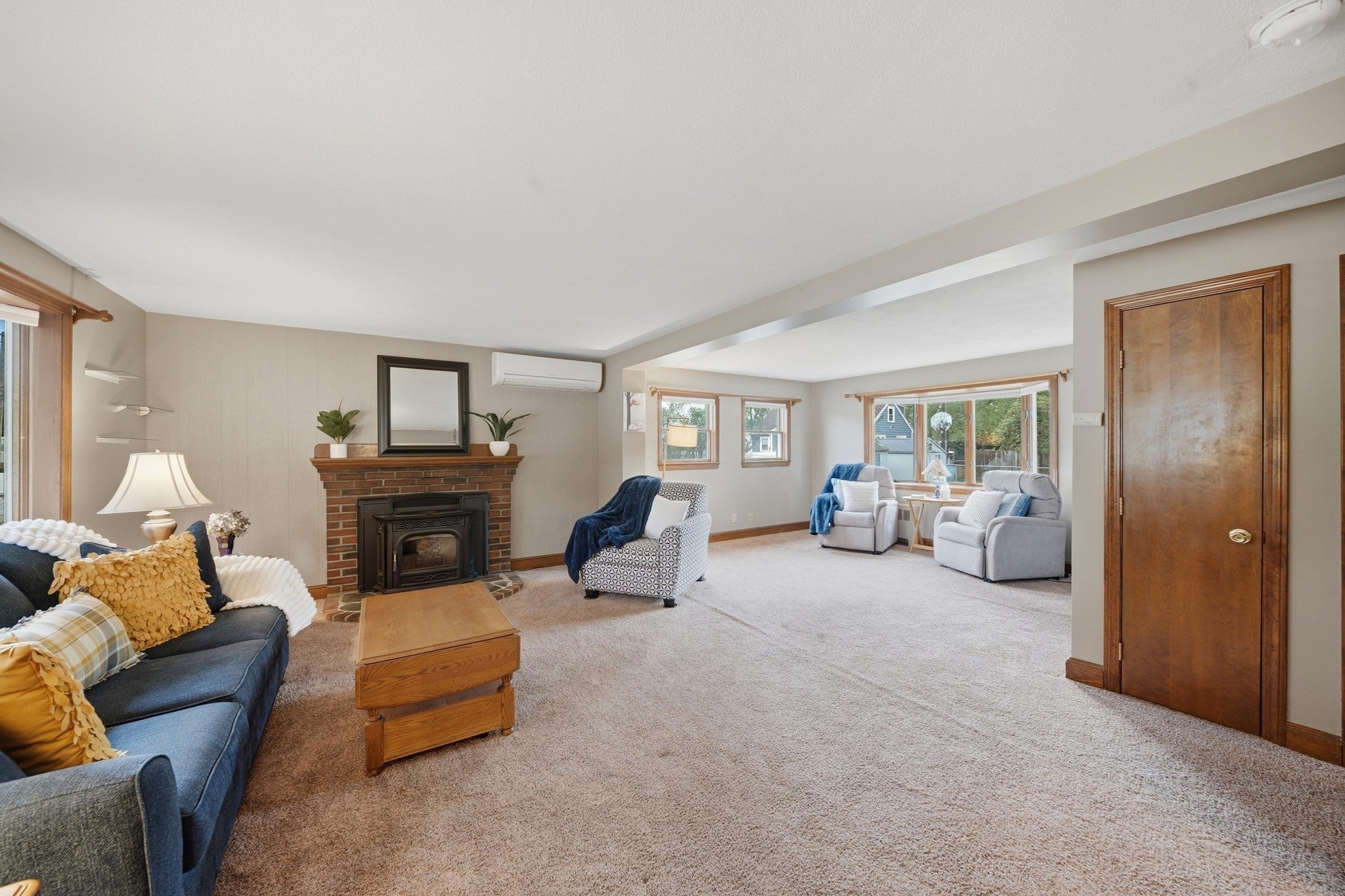 672 Shawsheen St, Tewksbury, MA, 672 Shawsheen St, Tewksbury, MA Photo #2