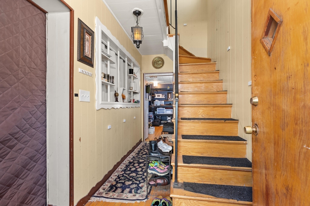 8 Peaceable St