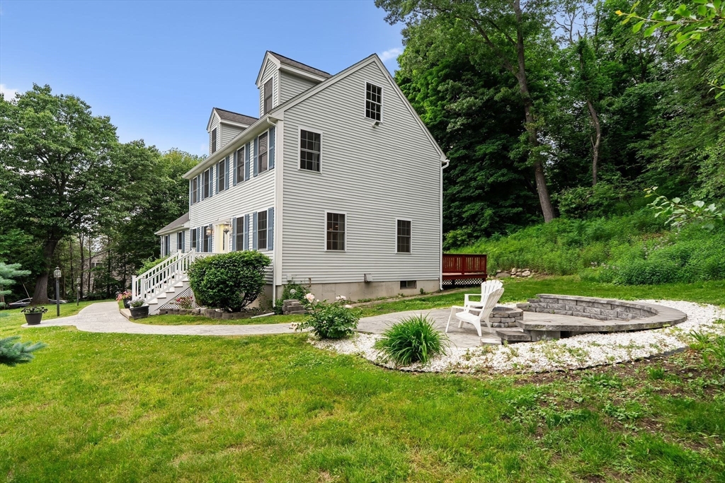 62 Coffey Ave