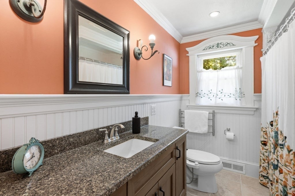 37 Frederickson Ave, Worcester, MA, 37 Frederickson Ave, Worcester, MA Photo #20