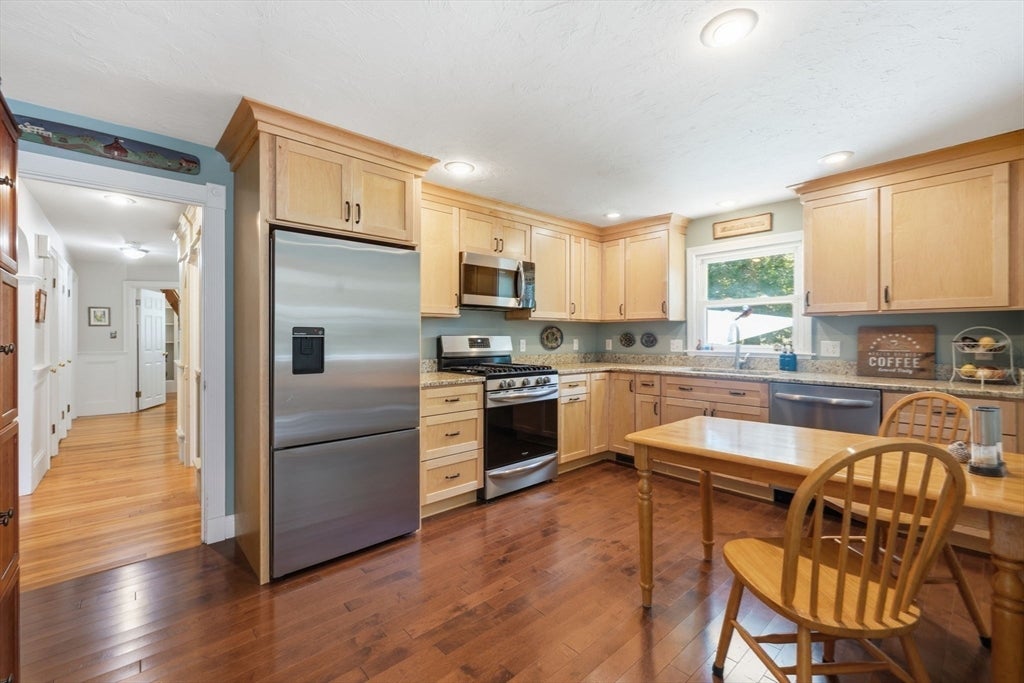 37 Frederickson Ave, Worcester, MA, 37 Frederickson Ave, Worcester, MA Photo #13