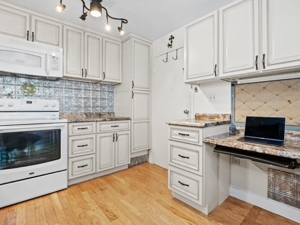 20 Whitman Road B-1