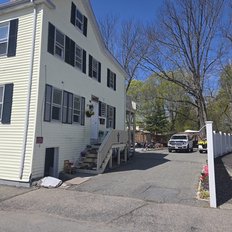 90 School St