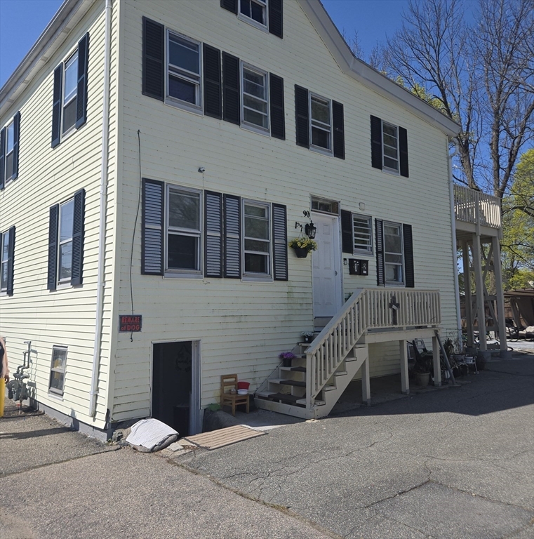 90 School St