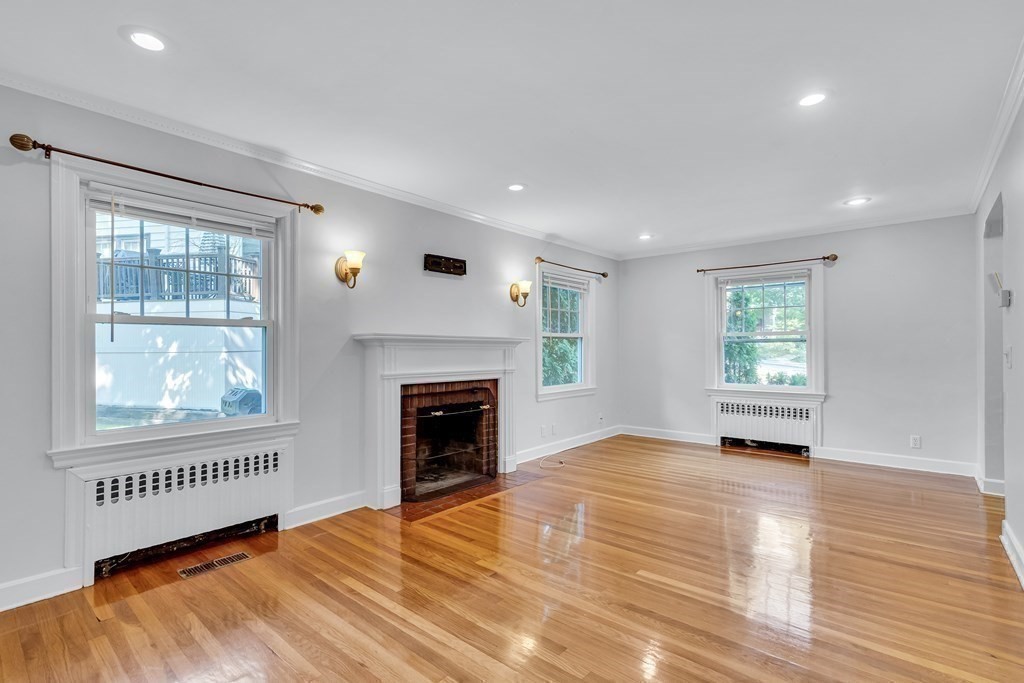 100 Summit Ave