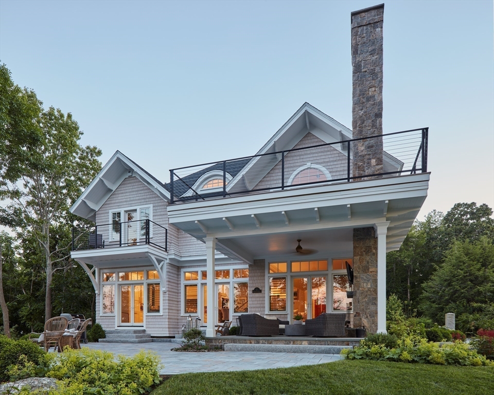 2 Highland Court