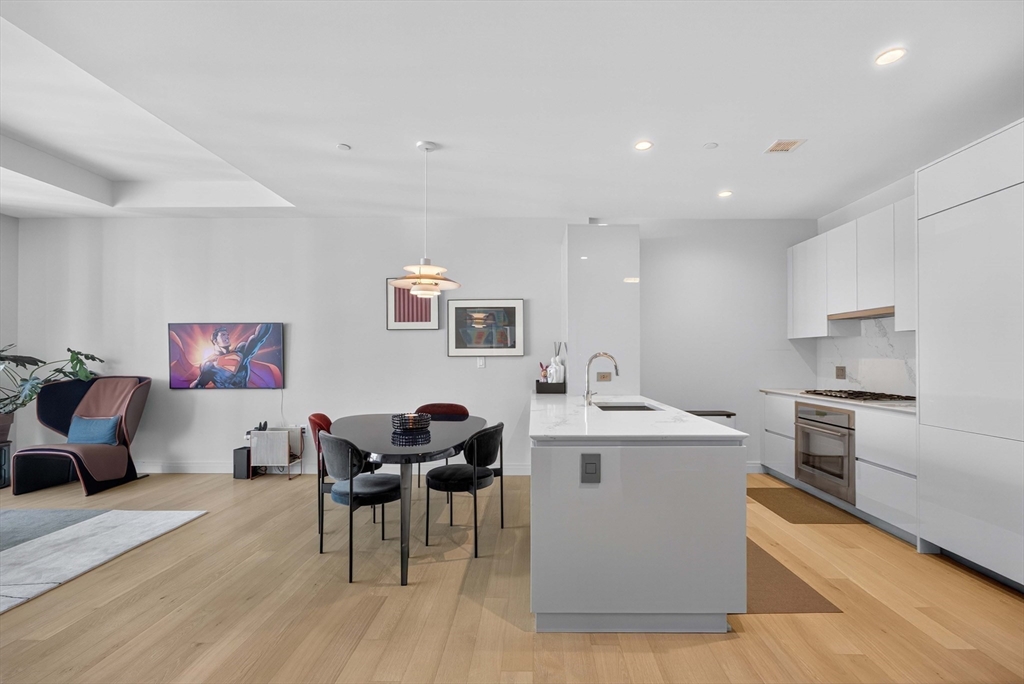 135 Seaport Blvd 2001