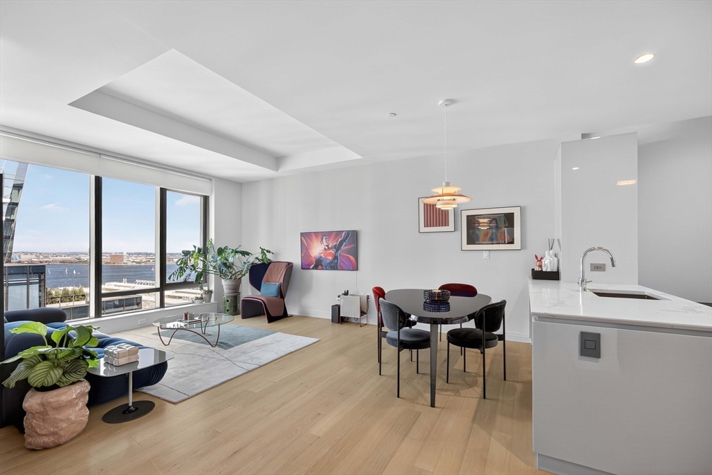 135 Seaport Blvd 2001