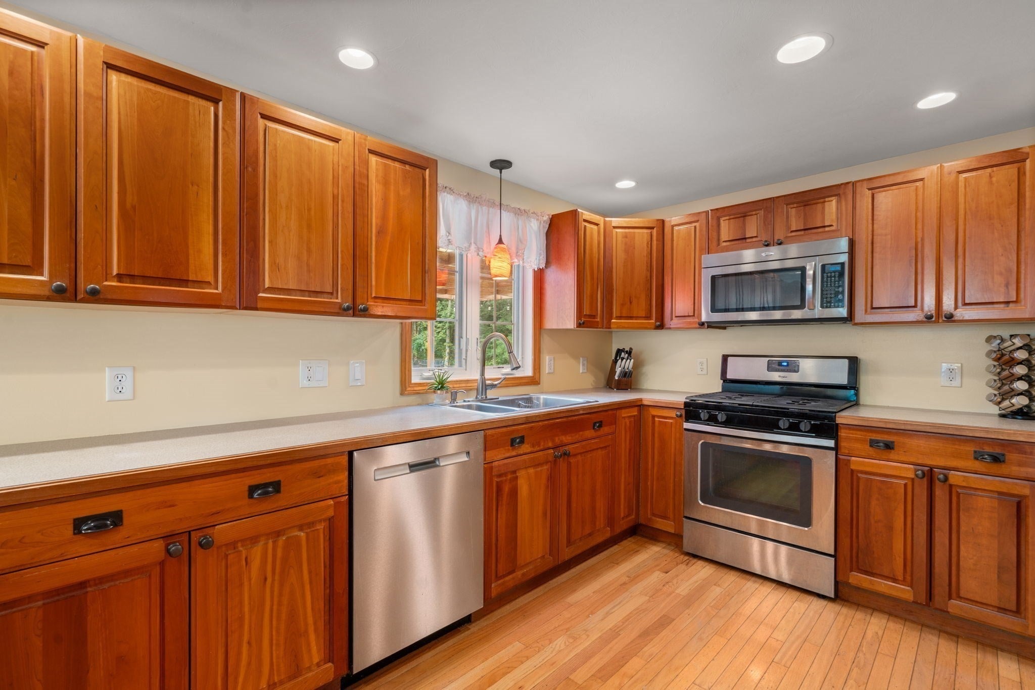 120 North Ave, Mendon, MA, 120 North Ave, Mendon, MA Photo #13