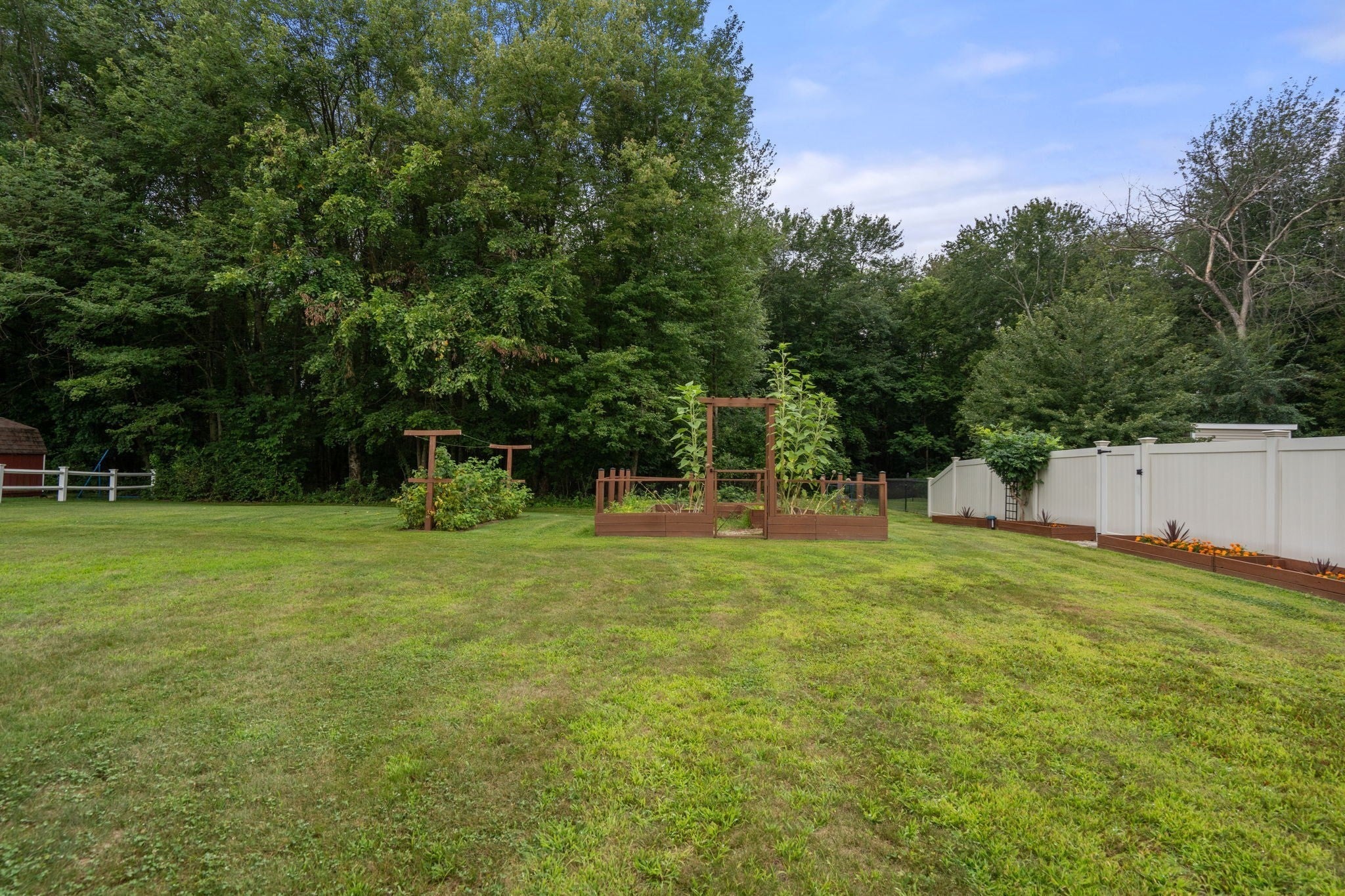 120 North Ave, Mendon, MA, 120 North Ave, Mendon, MA Photo #38