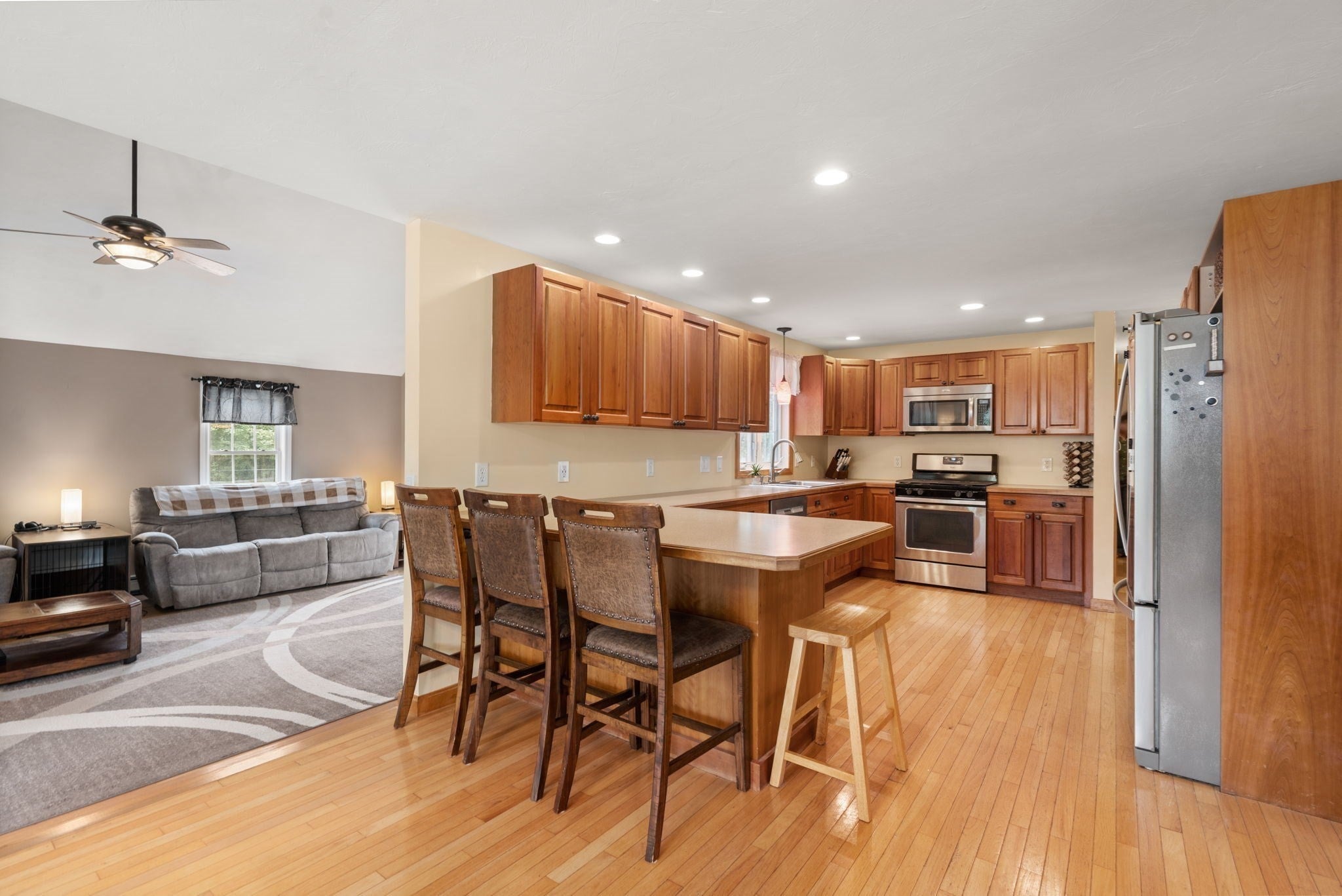 120 North Ave, Mendon, MA, 120 North Ave, Mendon, MA Photo #8