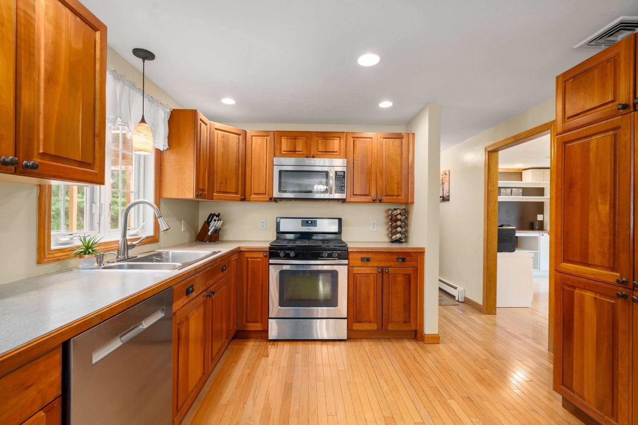 120 North Ave, Mendon, MA, 120 North Ave, Mendon, MA Photo #12